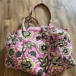 Vera Bradley duffel, great condition!